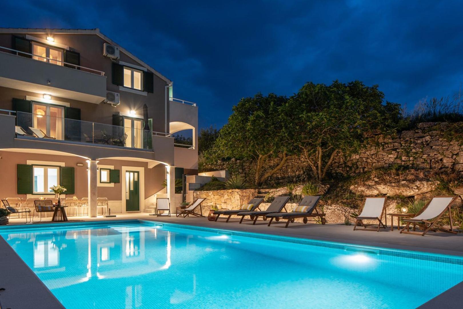 New! Villa Mamma Mia, A 6-Bedroom Property With 40Sqm Pool Podstrana Dış mekan fotoğraf